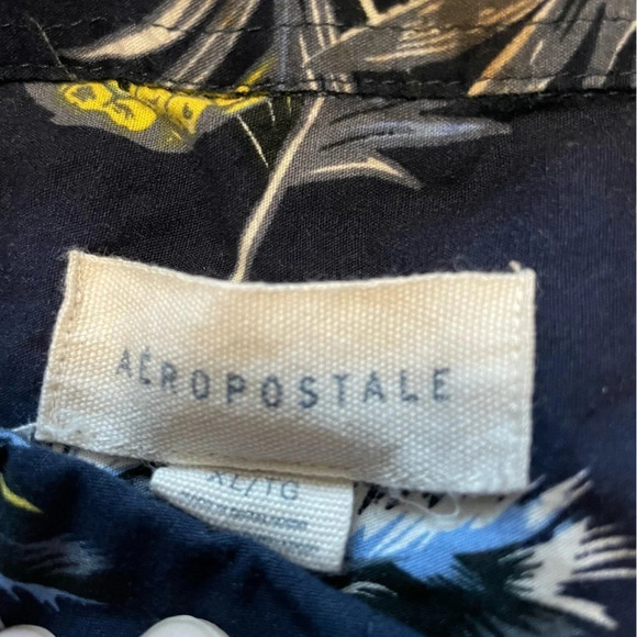 Aeropostale Men’s XL Tropical Hawaiian Beach Shirt - Picture 3 of 6